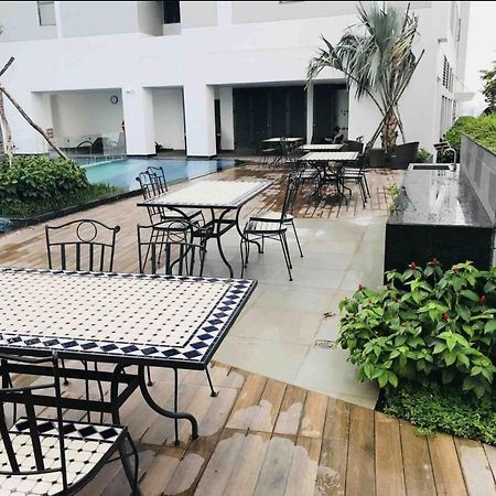 Zo Apartment River Gate - Free Pool 胡志明市 外观 照片